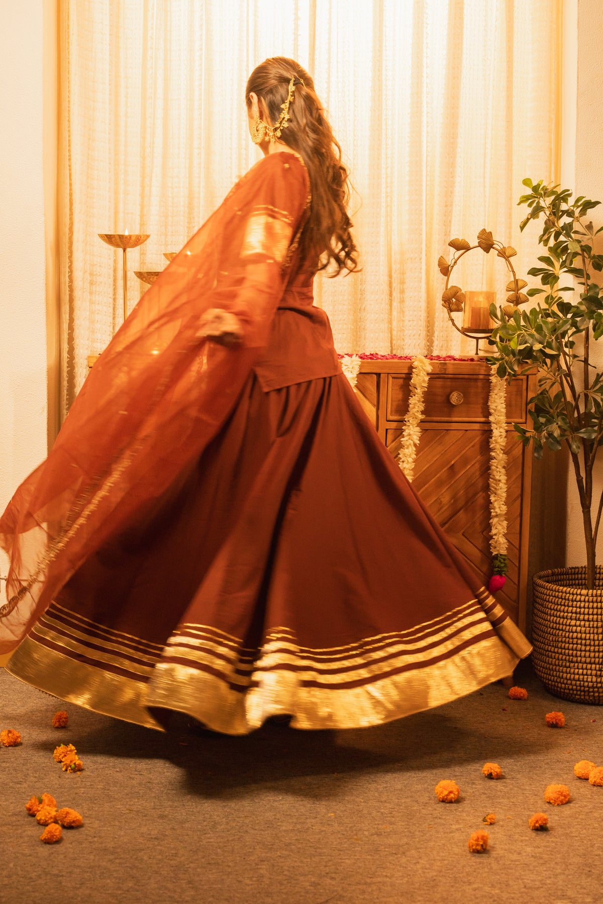 Ladoo Saa Brown Poshak Style Lehenga Choli with Dupatta